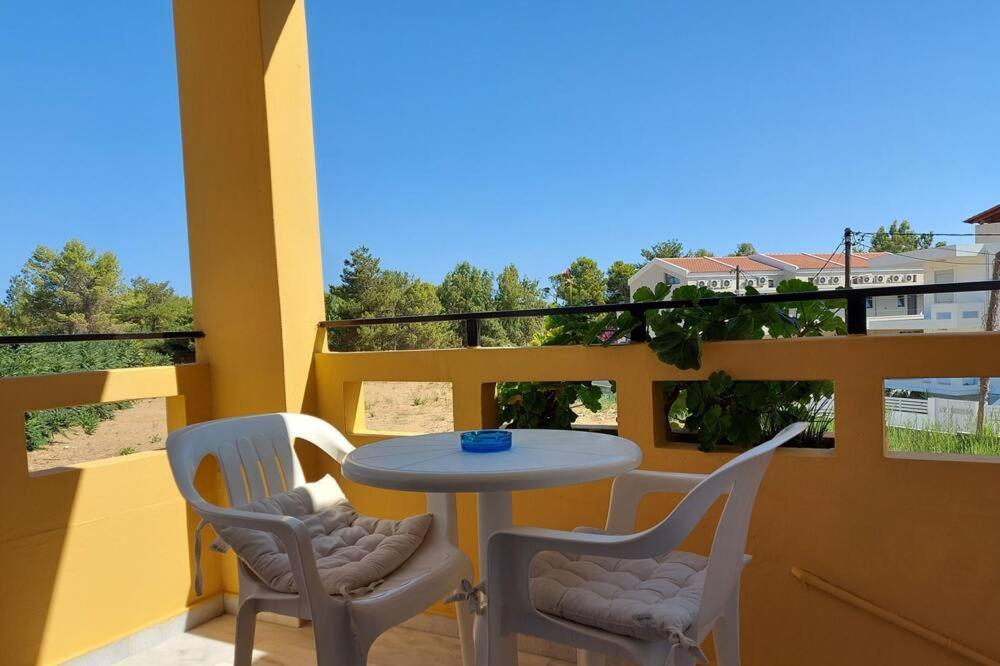 Menelaos Apartments Daratsos Exteriér fotografie