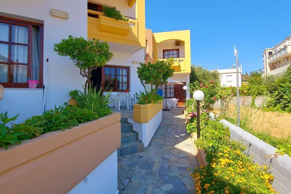 Menelaos Apartments Daratsos Exteriér fotografie