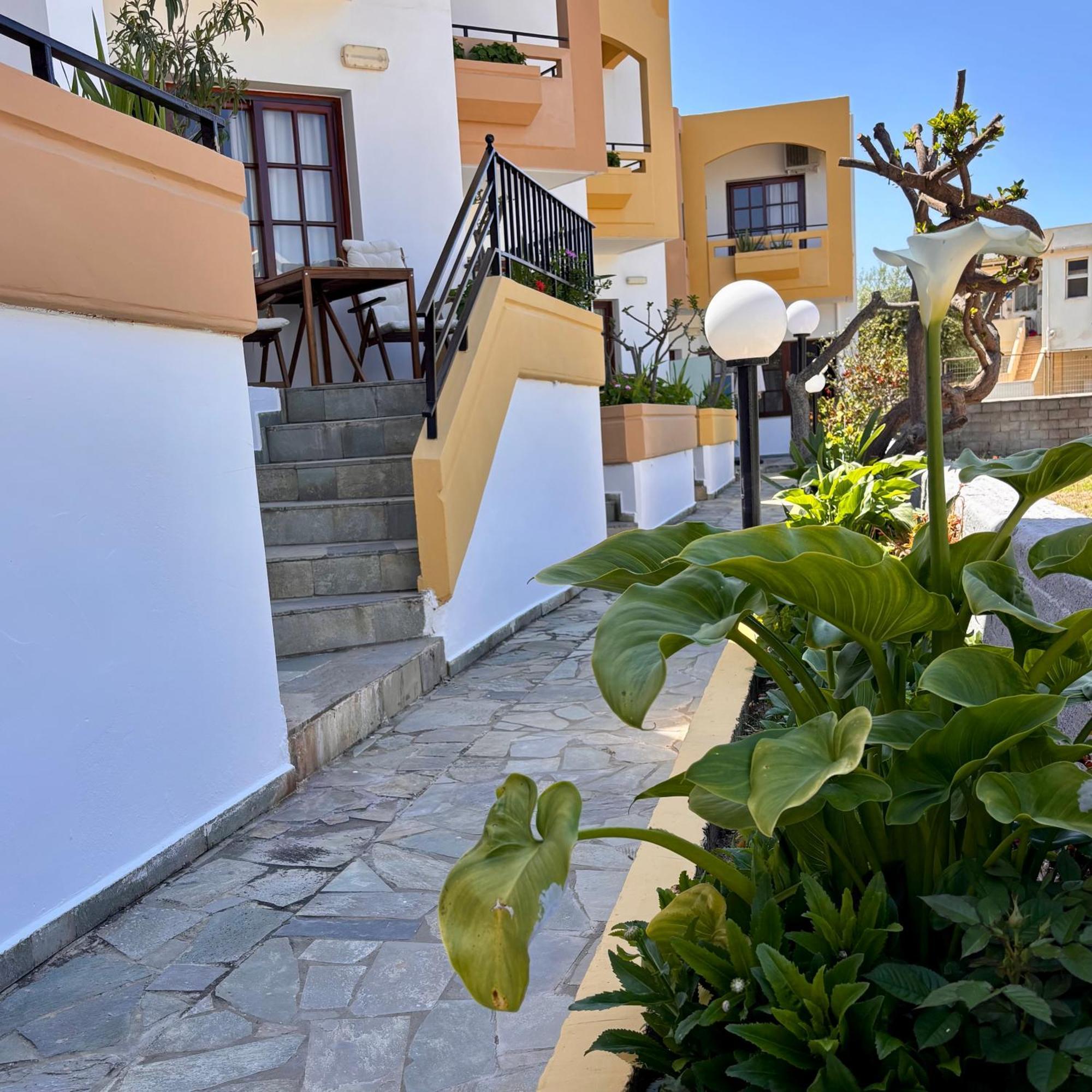 Menelaos Apartments Daratsos Exteriér fotografie